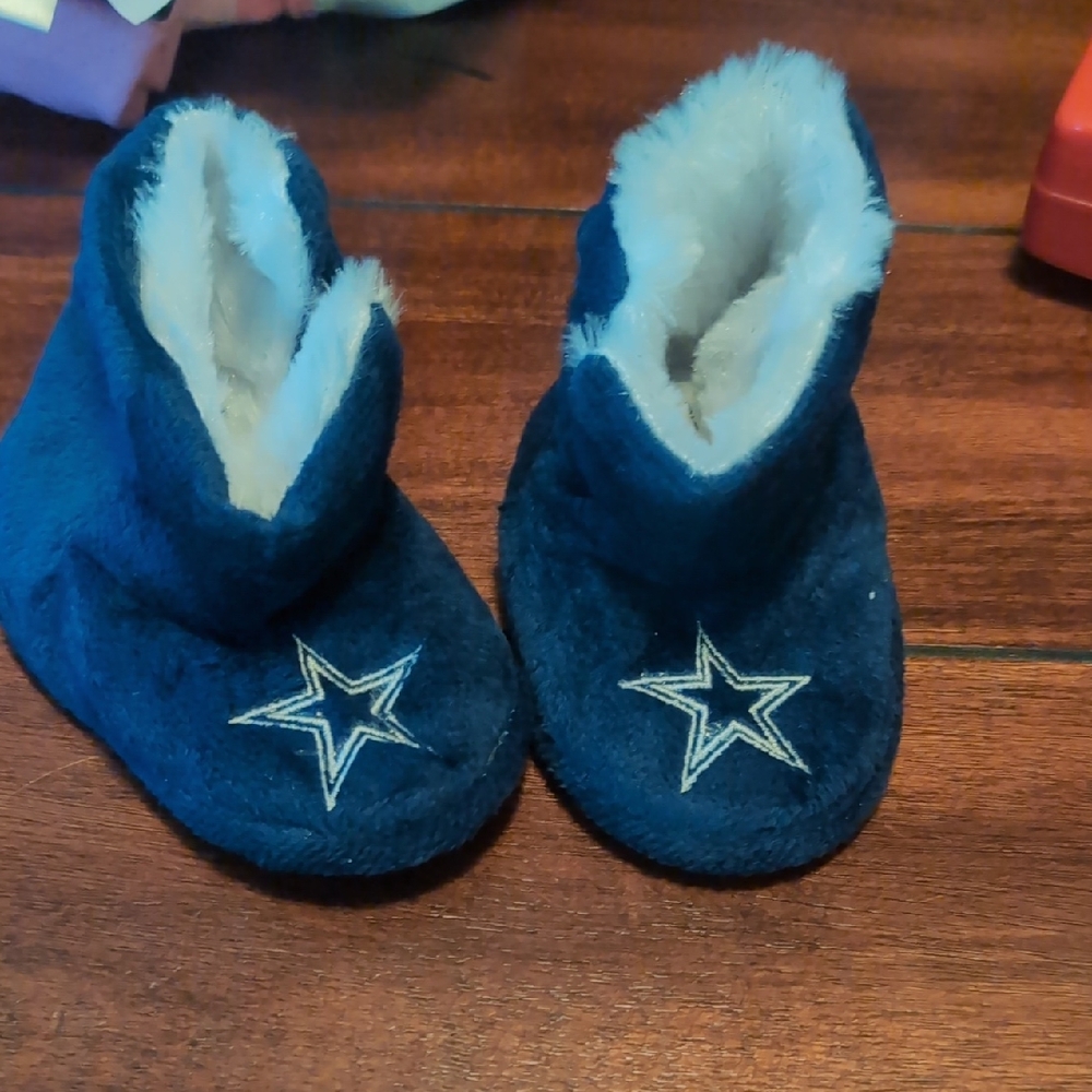 Cozy Blue Star Kids Slippers